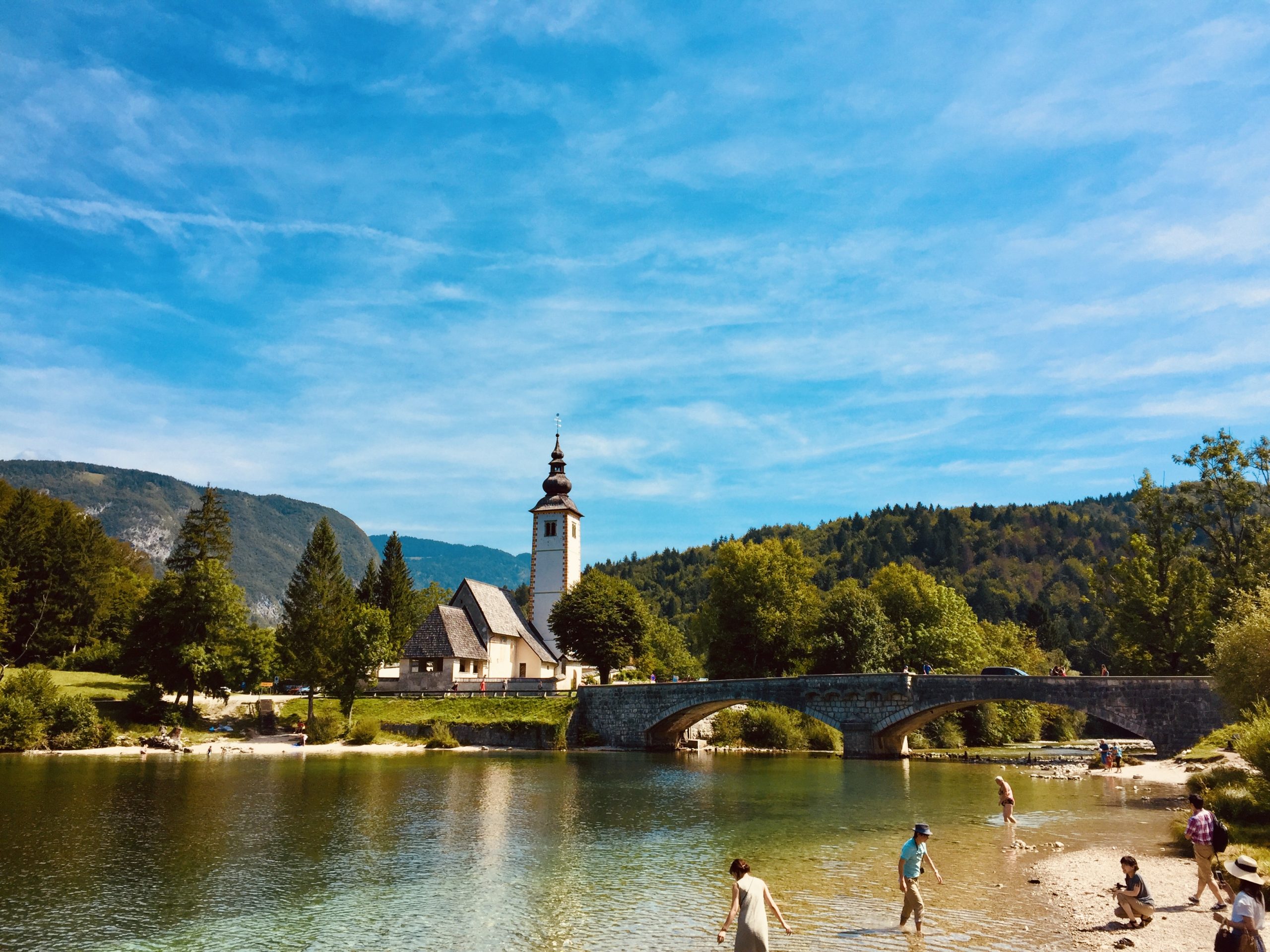 2D9A3029-F20D-4DD4-92F6-60DAAA64CC42_1_201_a